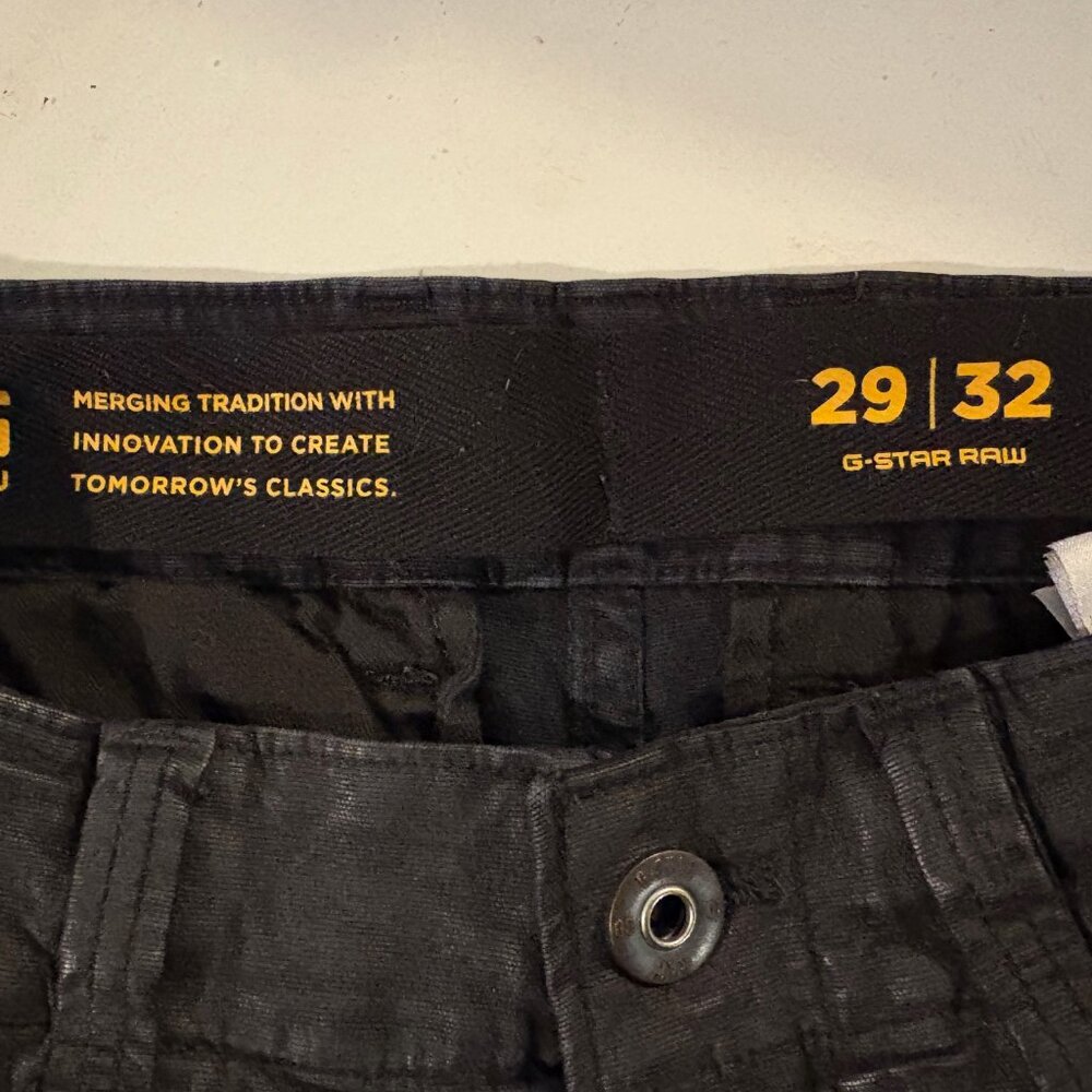 G-Star Roxic Straight Tapered Cargo Pant in Black stretch cotton coated - Picture 9 of 12